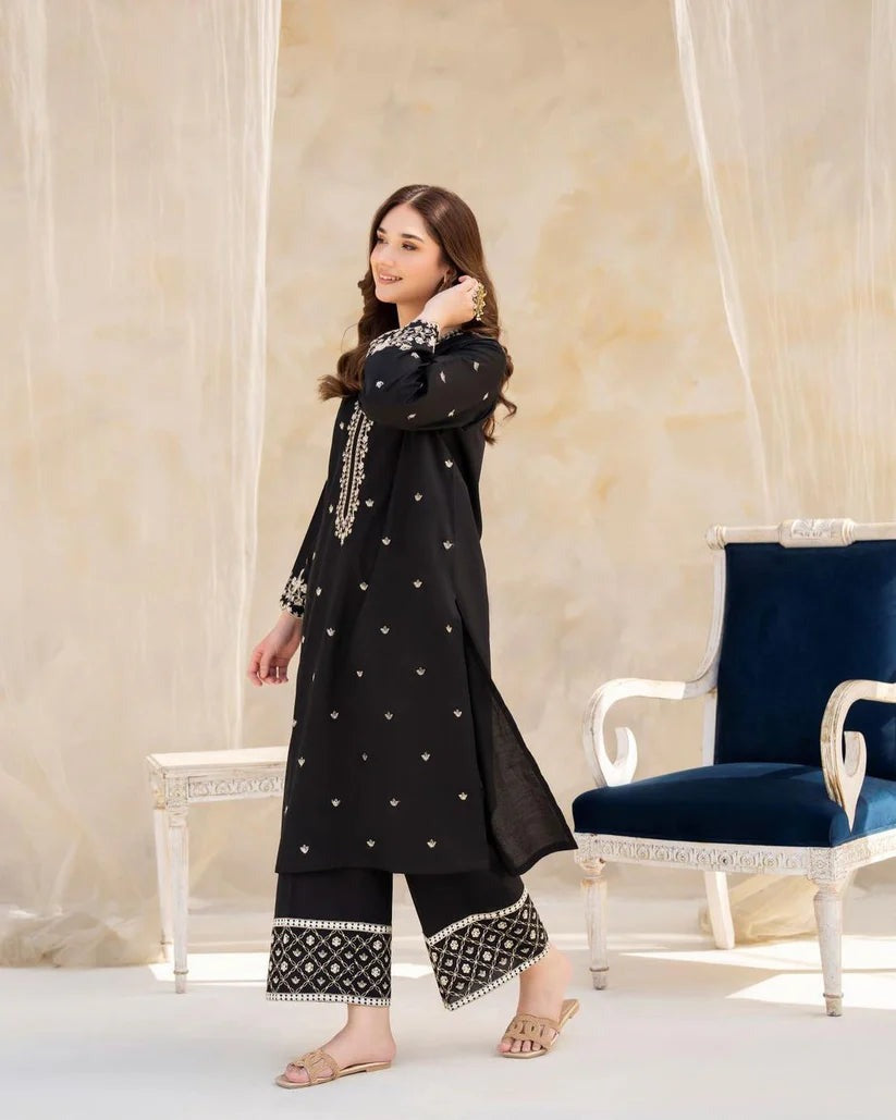 QN797-2Pc Summer Embroidered Lawn Suite With Fully Embroidered trouser & Patches - Qirat Noman