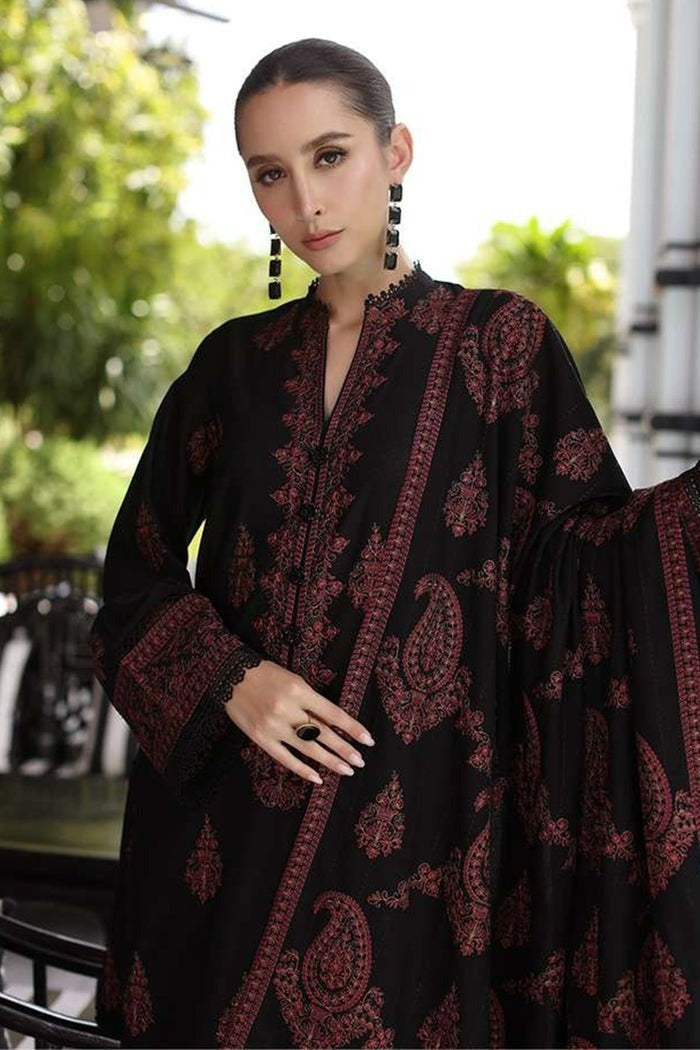 QN823 WINTER 3PC Dhannak Embroidered suit with Printed Shawll