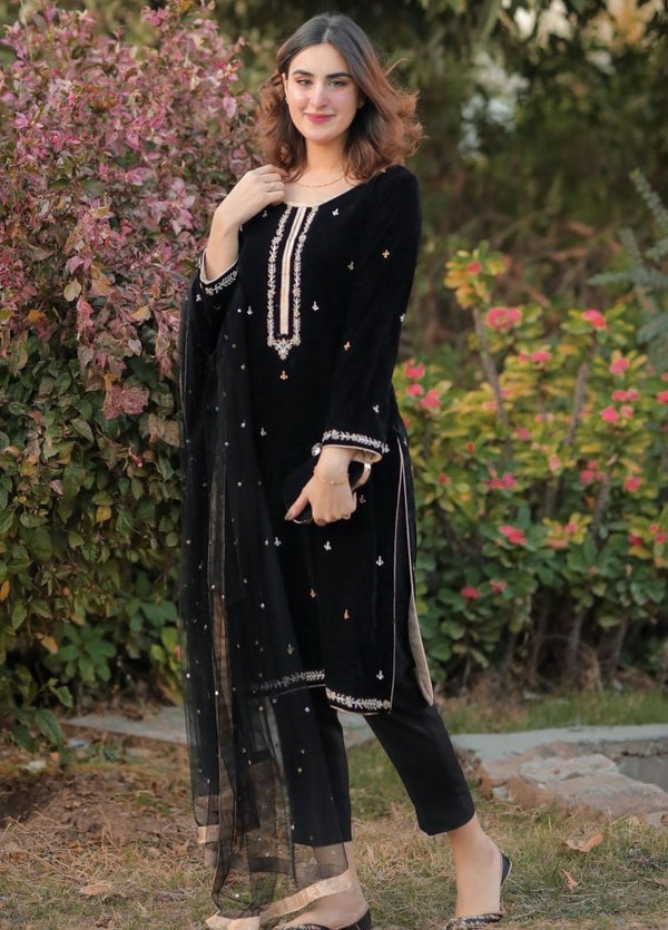 QN409 WINTER Velvet Embroidered Dress With Organza embroidered Dopata - Qirat Noman