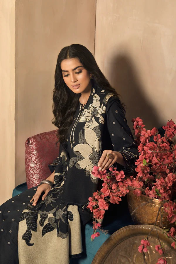 QN804-3PC Winter Dhannak Embroidered suit with Printed Shawll - Qirat Noman