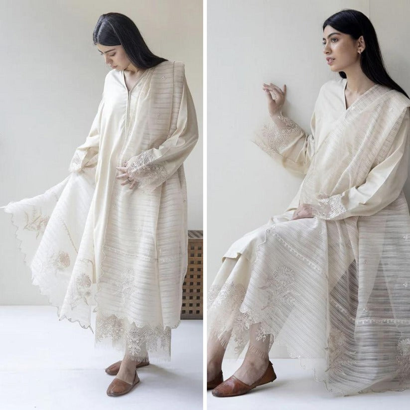 QN735-SUMMER 3PC Lawn Embroidered Shirt With Organza Embroidered Dupatta - Qirat Noman